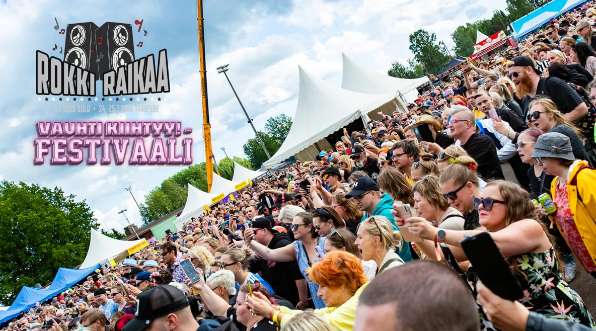 Kuvassa festariyleisöä