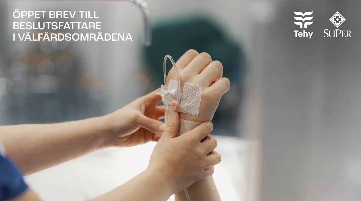 En sjukskötare sätter dropp på en patient