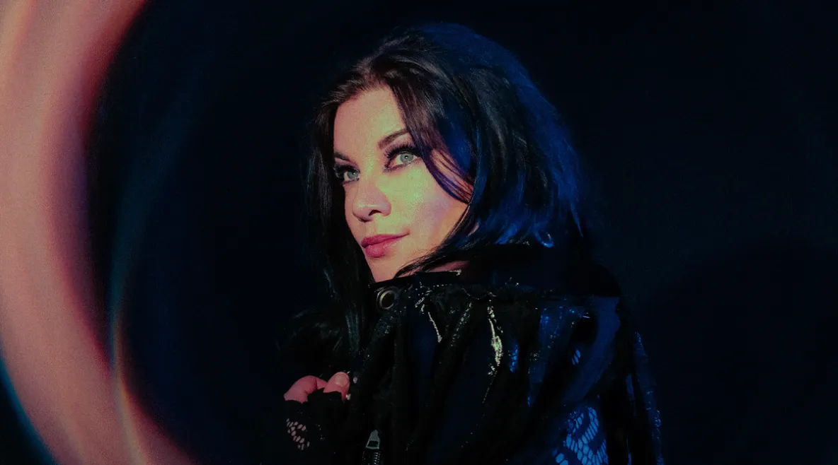 Kuvassa laulaja Hanna Pakarinen.