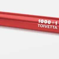 Punainen viestikapula, jonka päällä lukee Tehy tuhat ja yksi toivetta ja sisällä on paperikäärö.. 
