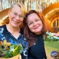 Suomen Sairaanhoitajien puheenjohtaja Heljä Lundgrén-Laine ja varapuheenjohtaja Saija Aarni. 