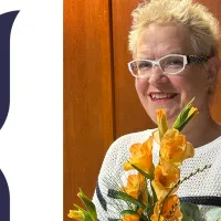 Minna Leppäkorpi kukitettuna