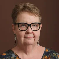 Kuvassa Taina Lindholm