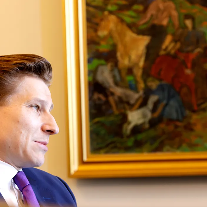 Kuvassa puolustusministeri Antti Häkkänen. 
