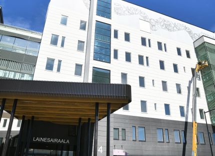 Pohjois-Savon keskussairaalan julkisivu