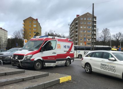 taksi ja ambulanssi Helsingissä