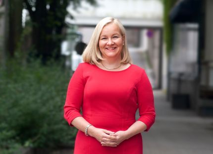 Tehyn yhteiskuntasuhteiden johtaja Kirsi Sillanpää.