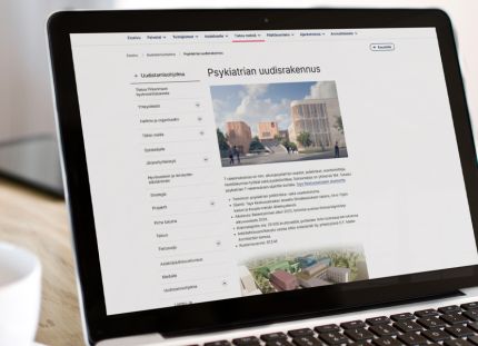 Tayssin T-rakennuksessa on mm. aikuispsykiatrian osastot, poliklinikat, monitoimitiloja, henkilökunnan työtilat sekä pysäköintitilaa. 