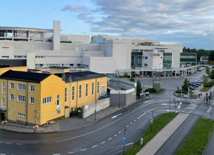 Ulkokuva TYKS akuutista.