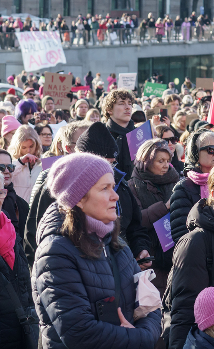 Naistenpäivän marssista kuva