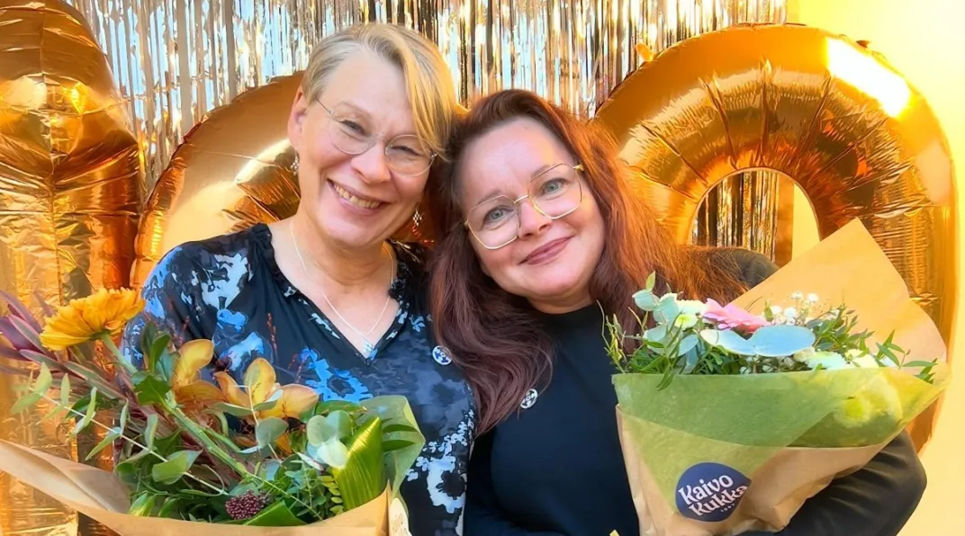 Suomen Sairaanhoitajien puheenjohtaja Heljä Lundgrén-Laine ja varapuheenjohtaja Saija Aarni. 