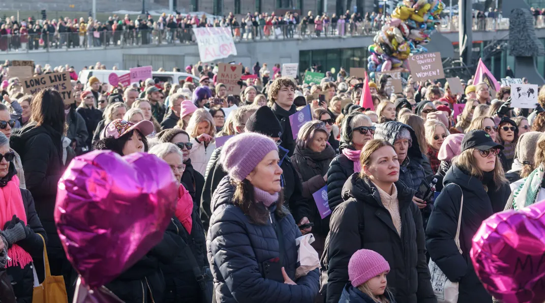 Naistenpäivän marssista kuva